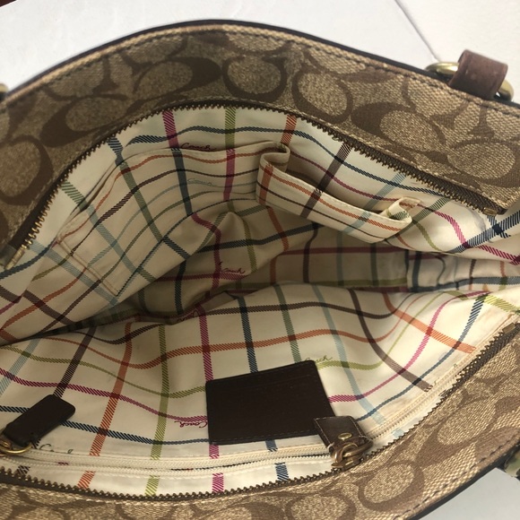 Coach Khaki Canvas Leather Handbag W est. Design - Picture 7 of 8